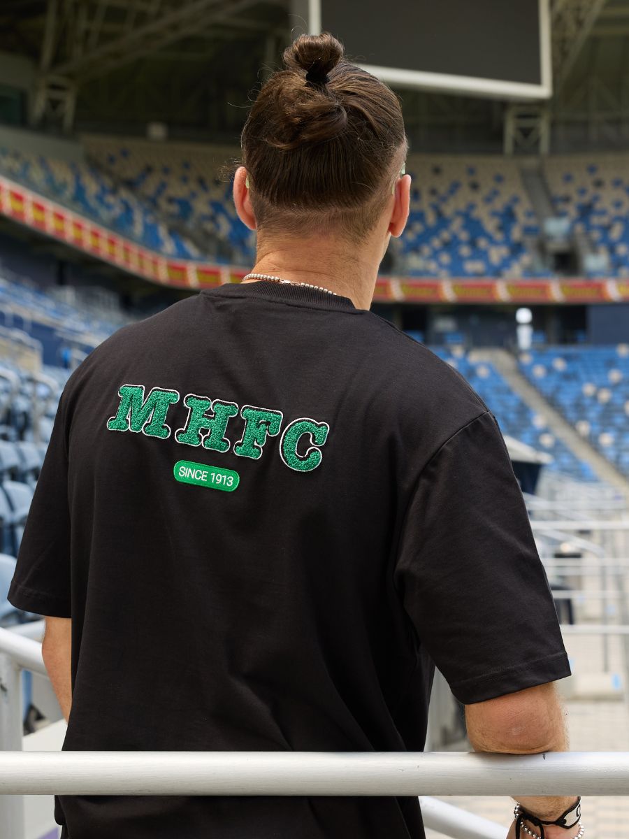 חולצת אופנה שחורה MHFC דשא
