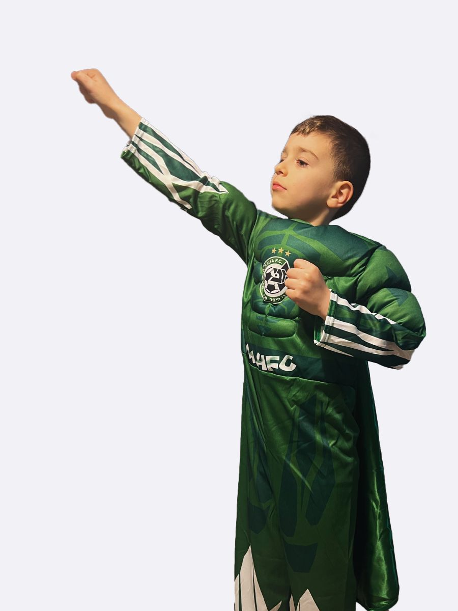 תחפושת גיבור על MHFC ילד