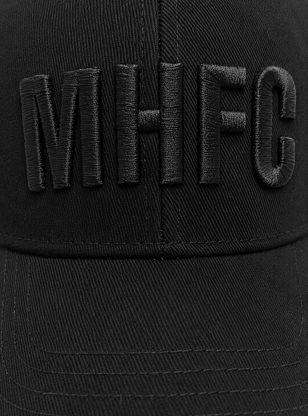 כובע MHFC שחור רקום